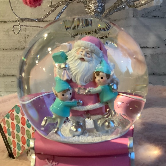SINCERELY SANTA Santa With Sled Water Globe - Picture 4 of 7